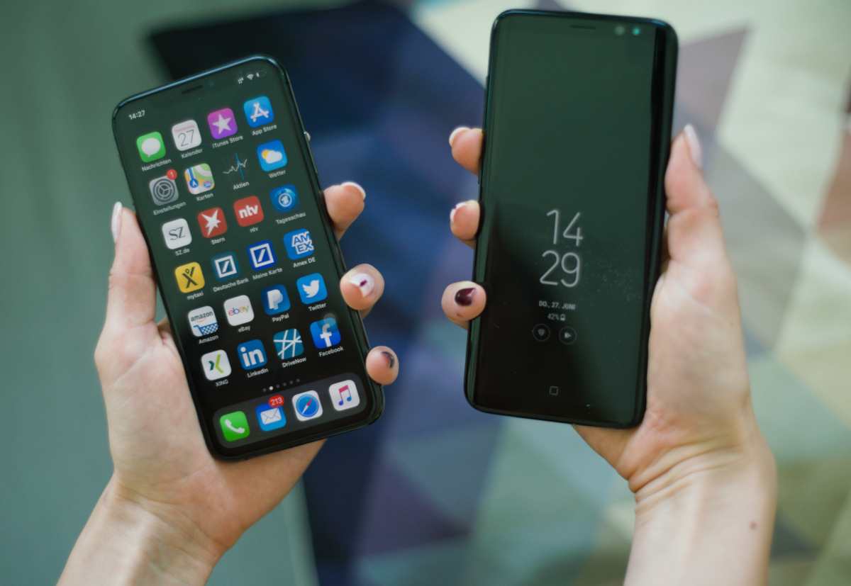 Two_Phones_Anna_1200x627